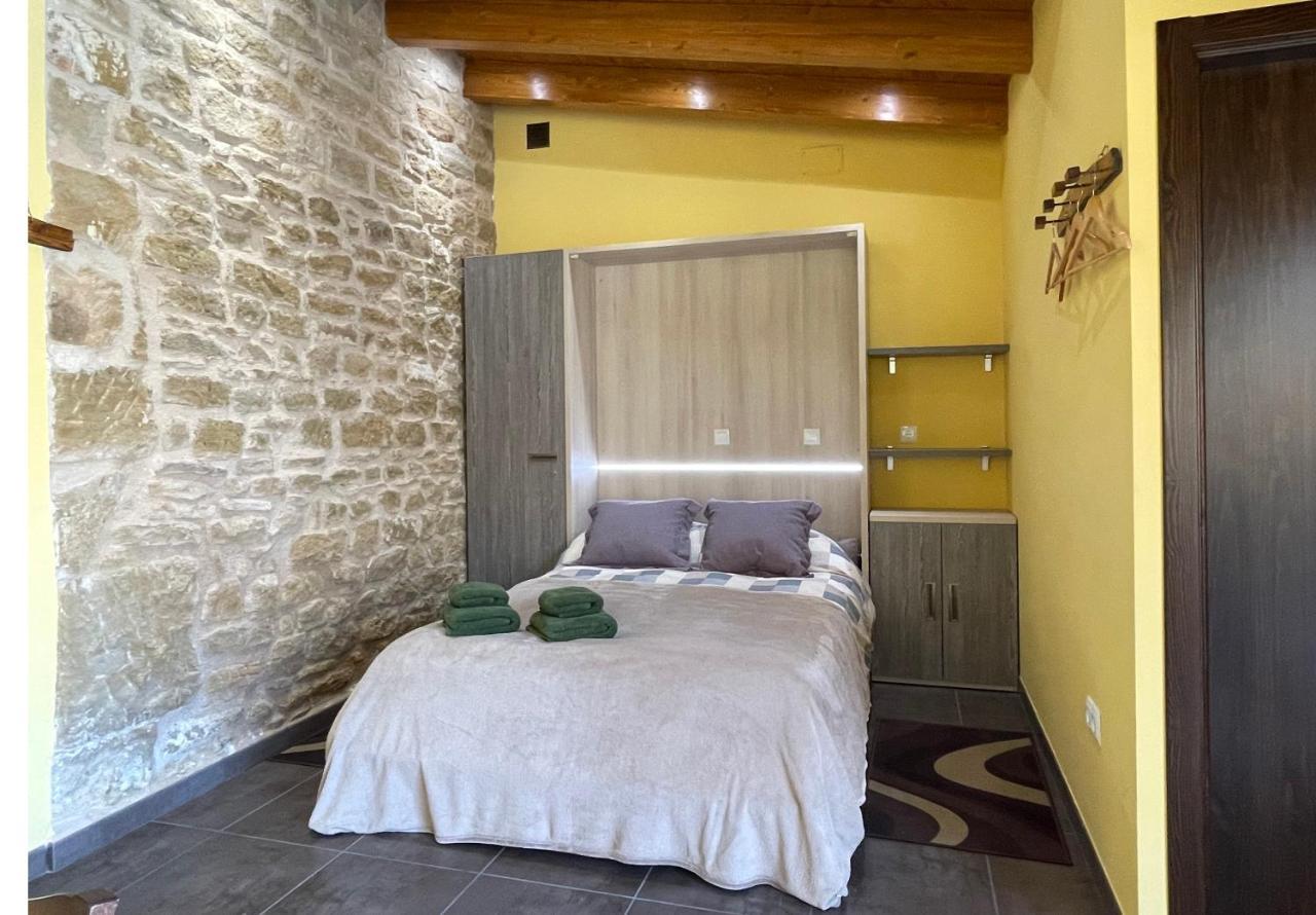Castelserás Apartamentos De Turismo Rural Las Eras מראה חיצוני תמונה
